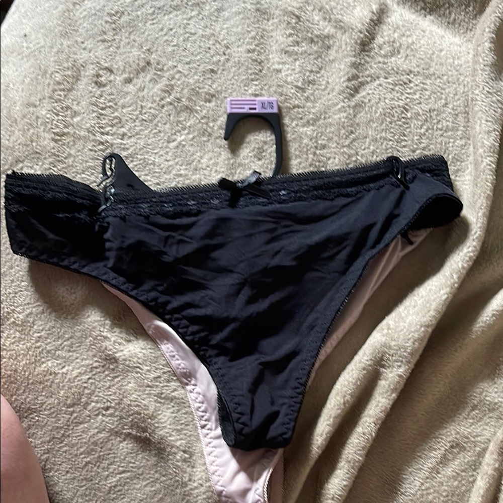 Black Lace Trim thong Bottoms 2pk